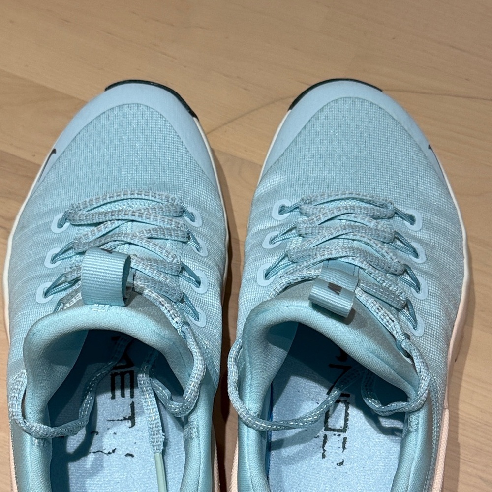 Nike Free Metcon 6 Training Shoes in Light Blue and Light Pink - Picture 7 of 14